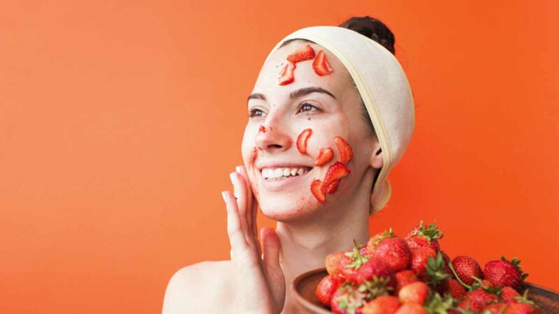 Homemade Strawberry Face Packs