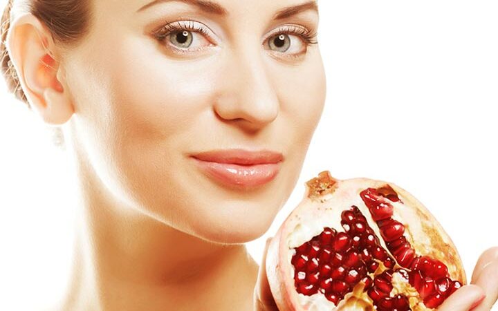 Pomegranate Perfection: Unlocking Radiant Skin with 11 Must-Try Easy Homemade Pomegranate Face Packs