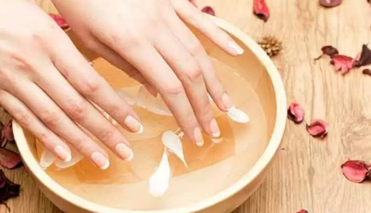 Indulgence Redefined: Unveiling the 7 Amazing Benefits of Hot Oil Manicure