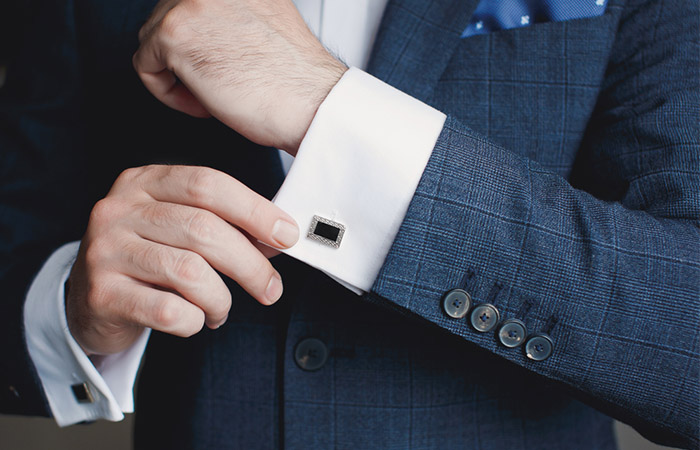 Elevate Your Style: A Comprehensive Guide on How to Wear Cufflinks with Shirts Correctly
