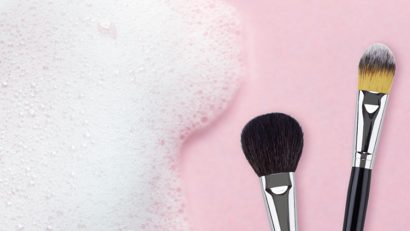 Mastering Makeup Brush Cleaning: A Comprehensive Guide