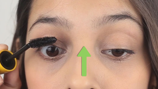 The Ultimate Guide to Curling Your Eyelashes for a Wide-Eyed Look: Techniques, Tools, and Tips